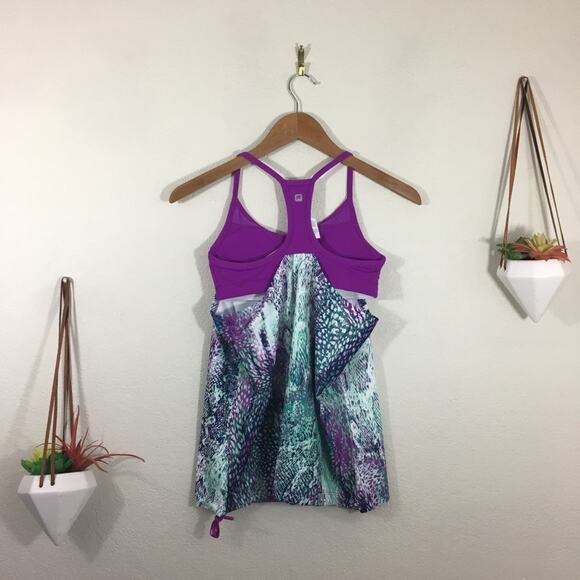 NWT Fabletics Norwalk purple tank top with bra - Picture 3 of 4